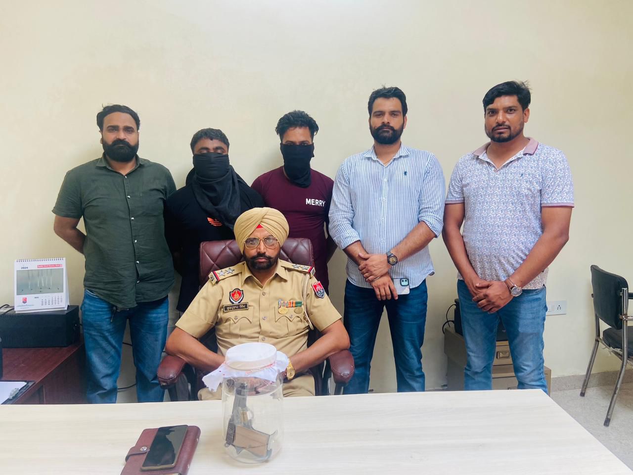 ਸੀ.ਆਈ.ਏ. ਸਟਾਫ ਮੋਹਾਲ਼ੀ ਵੱਲੋਂ 02 ਦੋਸ਼ੀ 01 ਨਾਜਾਇਜ਼ ਪਿਸਤੌਲ .32 ਬੋਰ ਅਤੇ 02 ਜਿੰਦਾਂ ਰੌਂਦ ਸਮੇਤ ਗ੍ਰਿਫਤਾਰ